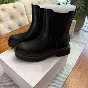 Element Black Chelsea Lug Ankle Boots